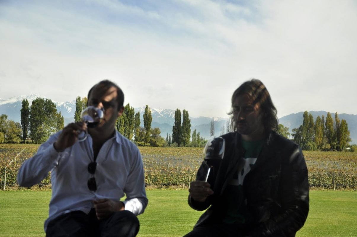 Cata de vinos en una bodega