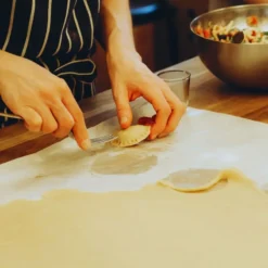 Aula de culinária para famílias