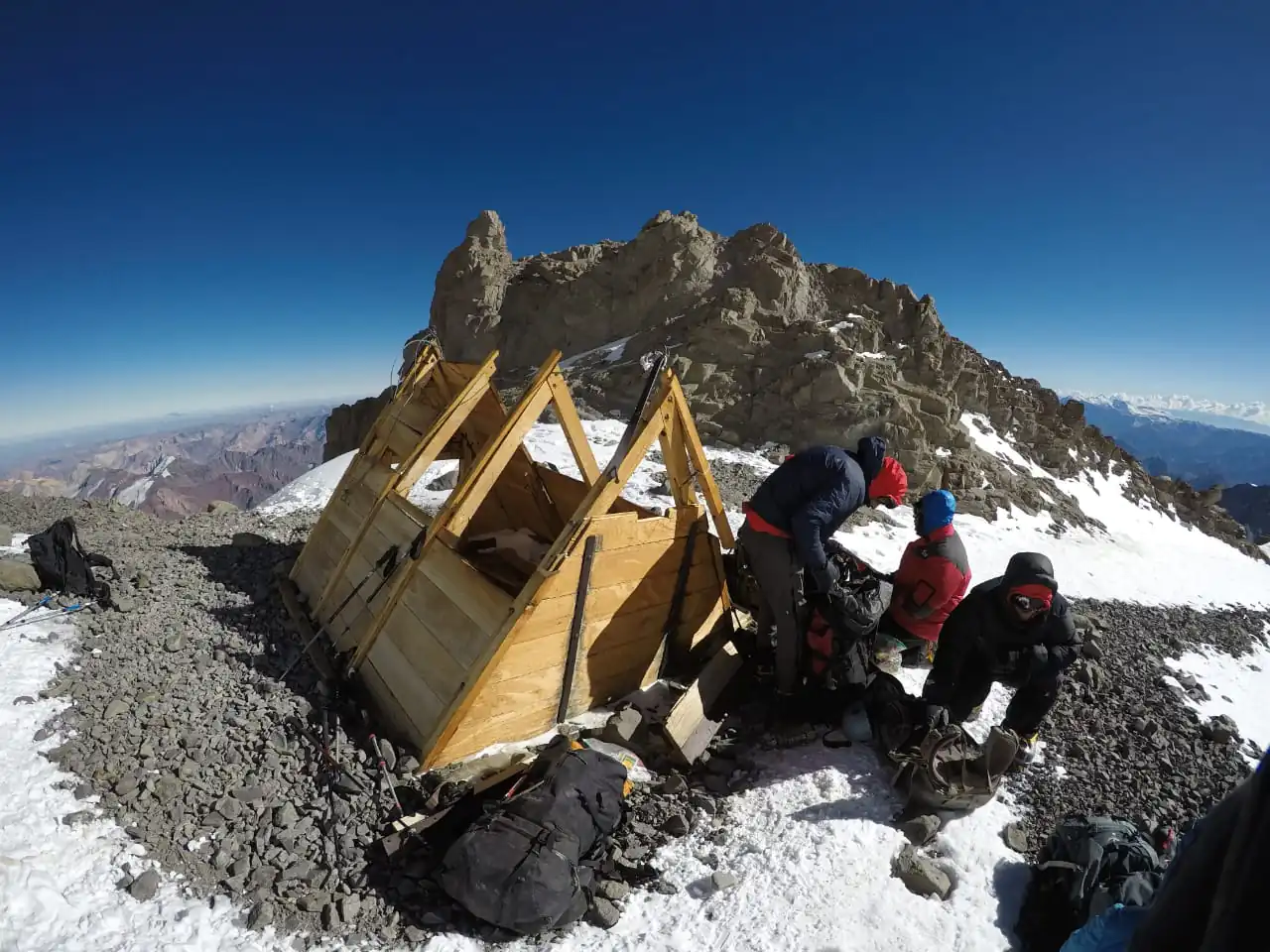 Mendoza wine tours aconcagua summit