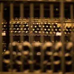 Detalle almacenaje botellas - Bodega Premium Mendoza