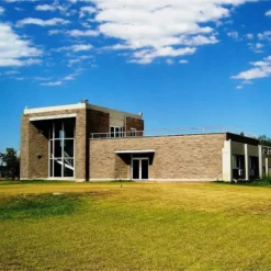 Construcción sostenible de bodegas en la región vinícola de Mendoza