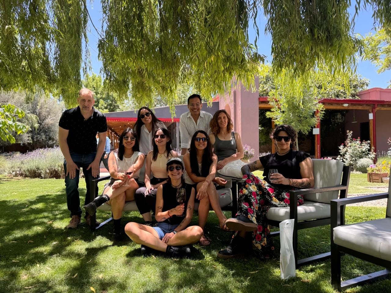 El equipo de SAK Wine and Travel