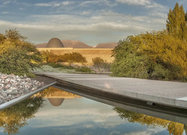 Piedra Infinita blends landscape, silence, and wine culture.