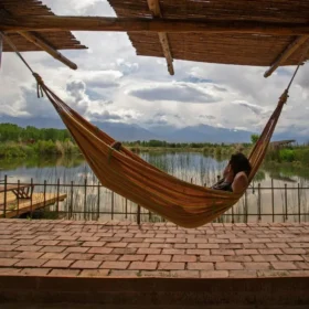 Relajándote con vistas a los Andes en el Valle de Uco, Mendoza.