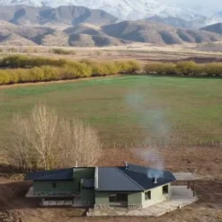 Fazenda particular Vivacs del Plata no Vale do Uco, cercada por paisagens montanhosas